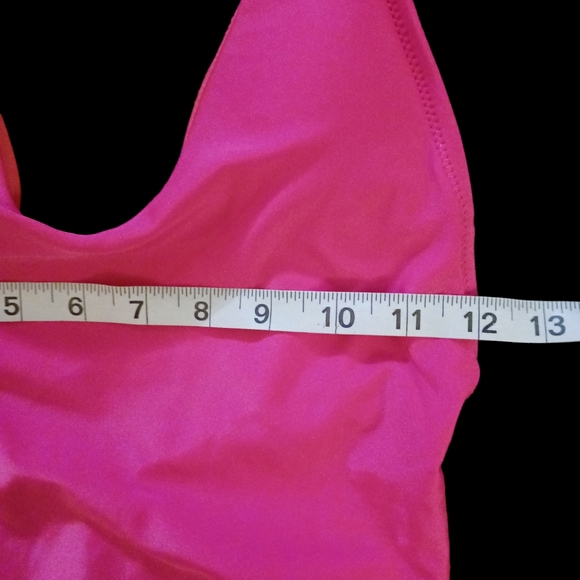 NWT RELLECIGA one piece swimsuit. Womens. Size: Small. Color: Rose/Hot pink. - Picture 10 of 12
